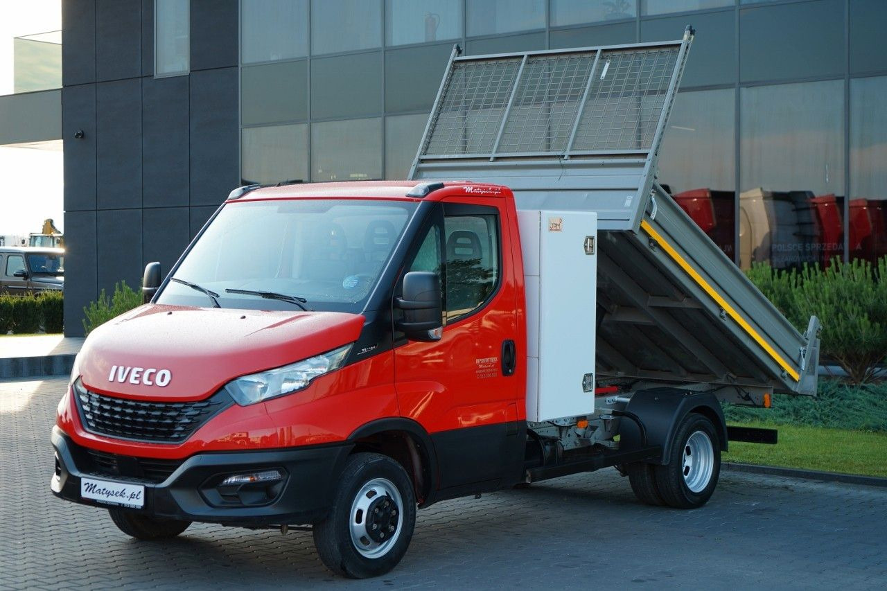 Iveco DAILY 35C12D / - Dostavno vozilo istovarivač: slika 2 Iveco DAILY 35C12D / - Dostavno vozilo istovarivač: slika 2