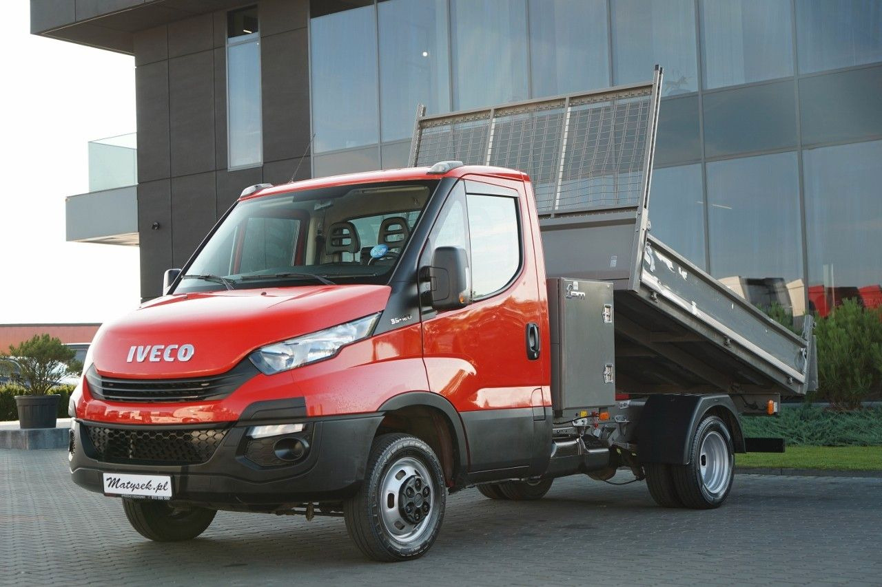 Iveco DAILY 35C12D / - Dostavno vozilo istovarivač: slika 3 Iveco DAILY 35C12D / - Dostavno vozilo istovarivač: slika 3