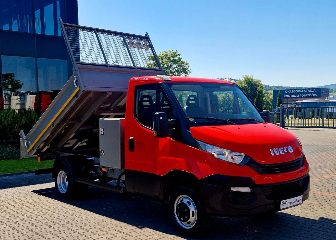 Iveco DAILY 35C12D - Dostavno vozilo istovarivač: slika 1 Iveco DAILY 35C12D - Dostavno vozilo istovarivač: slika 1