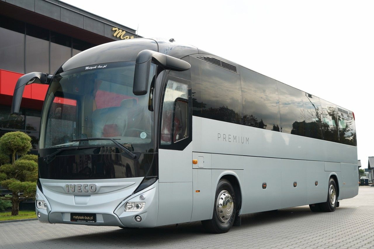 Iveco MAGELYS / EURO 6 / SUPER STAN / TURYSTYCZNY / MA - Prigradski autobus: slika 1 Iveco MAGELYS / EURO 6 / SUPER STAN / TURYSTYCZNY / MA - Prigradski autobus: slika 1