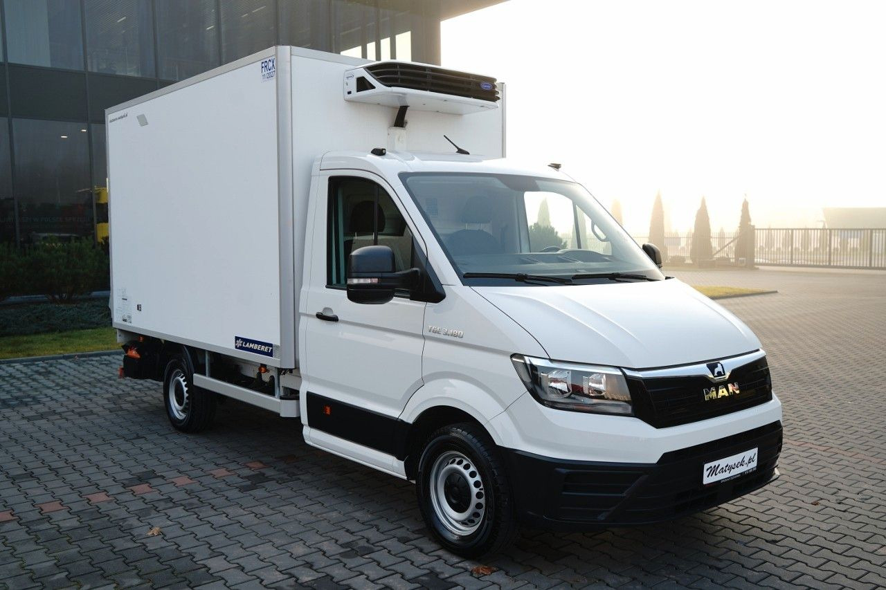 MAN TGE 3.180 / CHŁODNIA / AGREGAT CARRIER XARIOS 35 - Dostavno vozilo hladnjača: slika 1 MAN TGE 3.180 / CHŁODNIA / AGREGAT CARRIER XARIOS 35 - Dostavno vozilo hladnjača: slika 1