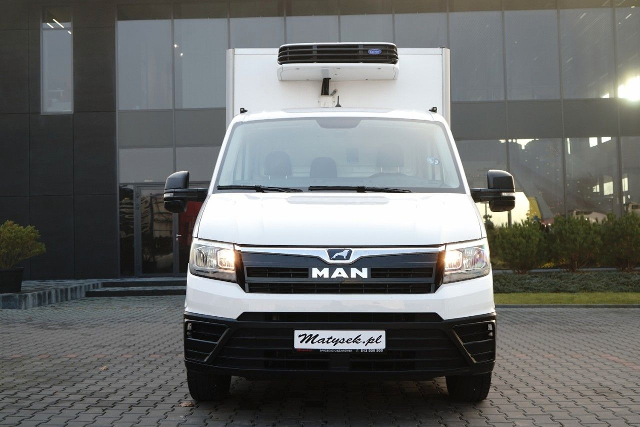 MAN TGE 3.180 / CHŁODNIA / AGREGAT CARRIER XARIOS 35 - Dostavno vozilo hladnjača: slika 3 MAN TGE 3.180 / CHŁODNIA / AGREGAT CARRIER XARIOS 35 - Dostavno vozilo hladnjača: slika 3