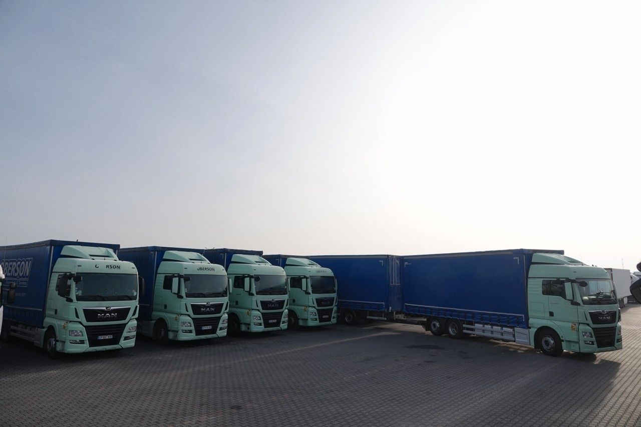 MAN TGX 26.460 / ZESTAW TANDEM PRZEJAZDOWY / 120 M3 - Kamion sa ceradom: slika 3 MAN TGX 26.460 / ZESTAW TANDEM PRZEJAZDOWY / 120 M3 - Kamion sa ceradom: slika 3