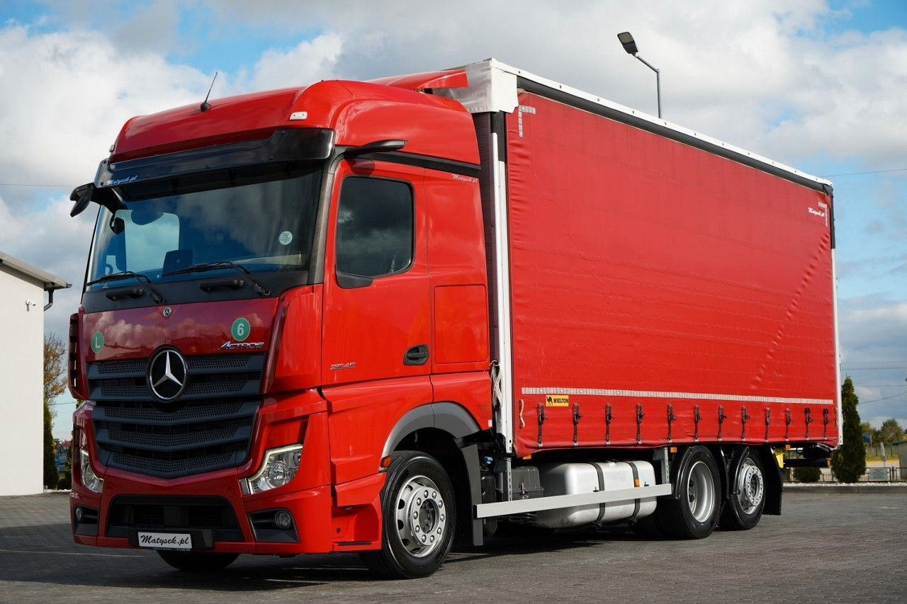 Mercedes-Benz ACTROS 2545 / SOLÓWKA / 6x2 / OŚ PODNOSZONA / B - Kamion sa ceradom: slika 1 Mercedes-Benz ACTROS 2545 / SOLÓWKA / 6x2 / OŚ PODNOSZONA / B - Kamion sa ceradom: slika 1