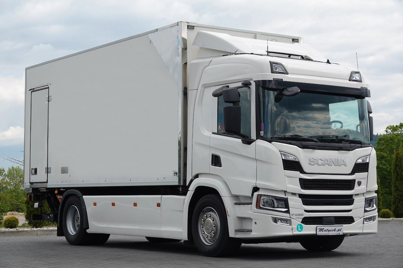 Scania P 280 / 4x2 / CHŁODNIA -6,2 M / AGREGAT FRIGO BL - Kamion sa zatvorenim sandukom: slika 5 Scania P 280 / 4x2 / CHŁODNIA -6,2 M / AGREGAT FRIGO BL - Kamion sa zatvorenim sandukom: slika 5