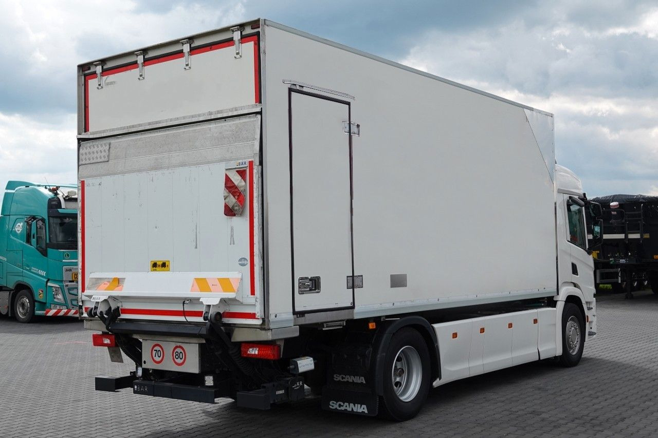Scania P 280 / 4x2 / CHŁODNIA -6,2 M / AGREGAT FRIGO BL - Kamion sa zatvorenim sandukom: slika 4 Scania P 280 / 4x2 / CHŁODNIA -6,2 M / AGREGAT FRIGO BL - Kamion sa zatvorenim sandukom: slika 4