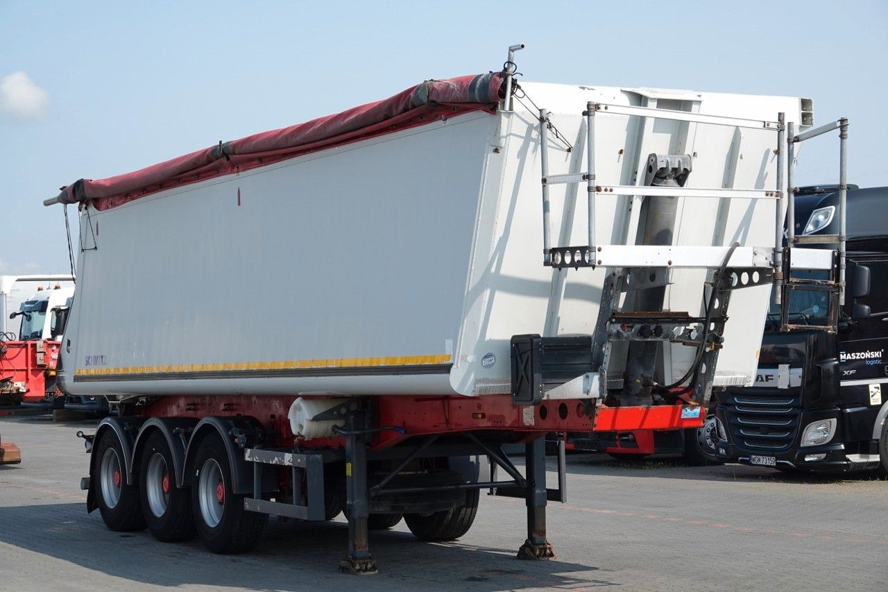 Schmitz Cargobull WYWROTKA 40 M3 / MULDA ALUMINIOWA / OŚ PODNOSZON - Poluprikolica istovarivača: slika 1 Schmitz Cargobull WYWROTKA 40 M3 / MULDA ALUMINIOWA / OŚ PODNOSZON - Poluprikolica istovarivača: slika 1