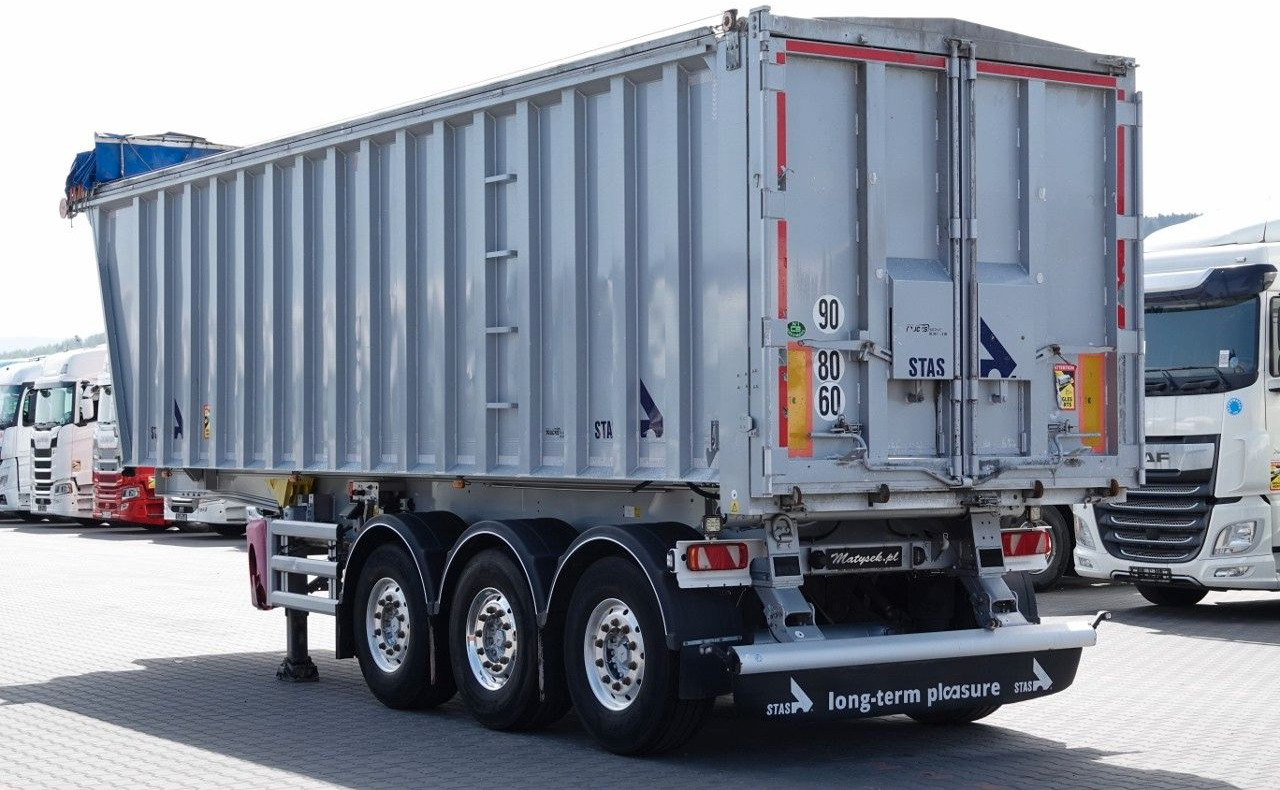 Stas WYWROTKA 43 m3 / ALUMINIOWA / OŚ PODNOSZONA / - Poluprikolica istovarivača: slika 3 Stas WYWROTKA 43 m3 / ALUMINIOWA / OŚ PODNOSZONA / - Poluprikolica istovarivača: slika 3