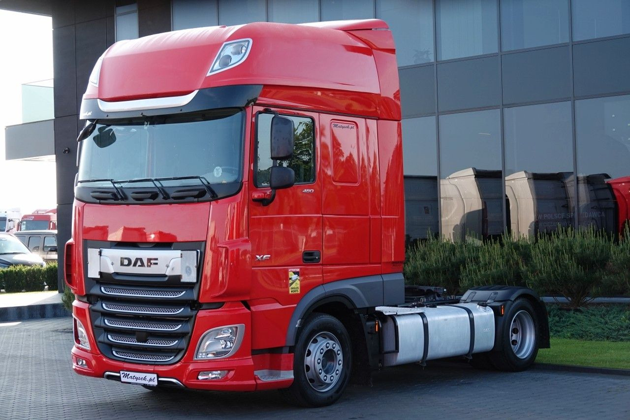 DAF XF 480 / LOW DECK / MEGA / 2021 / SSC / PO ZŁOTY - Tegljač: slika 2 DAF XF 480 / LOW DECK / MEGA / 2021 / SSC / PO ZŁOTY - Tegljač: slika 2