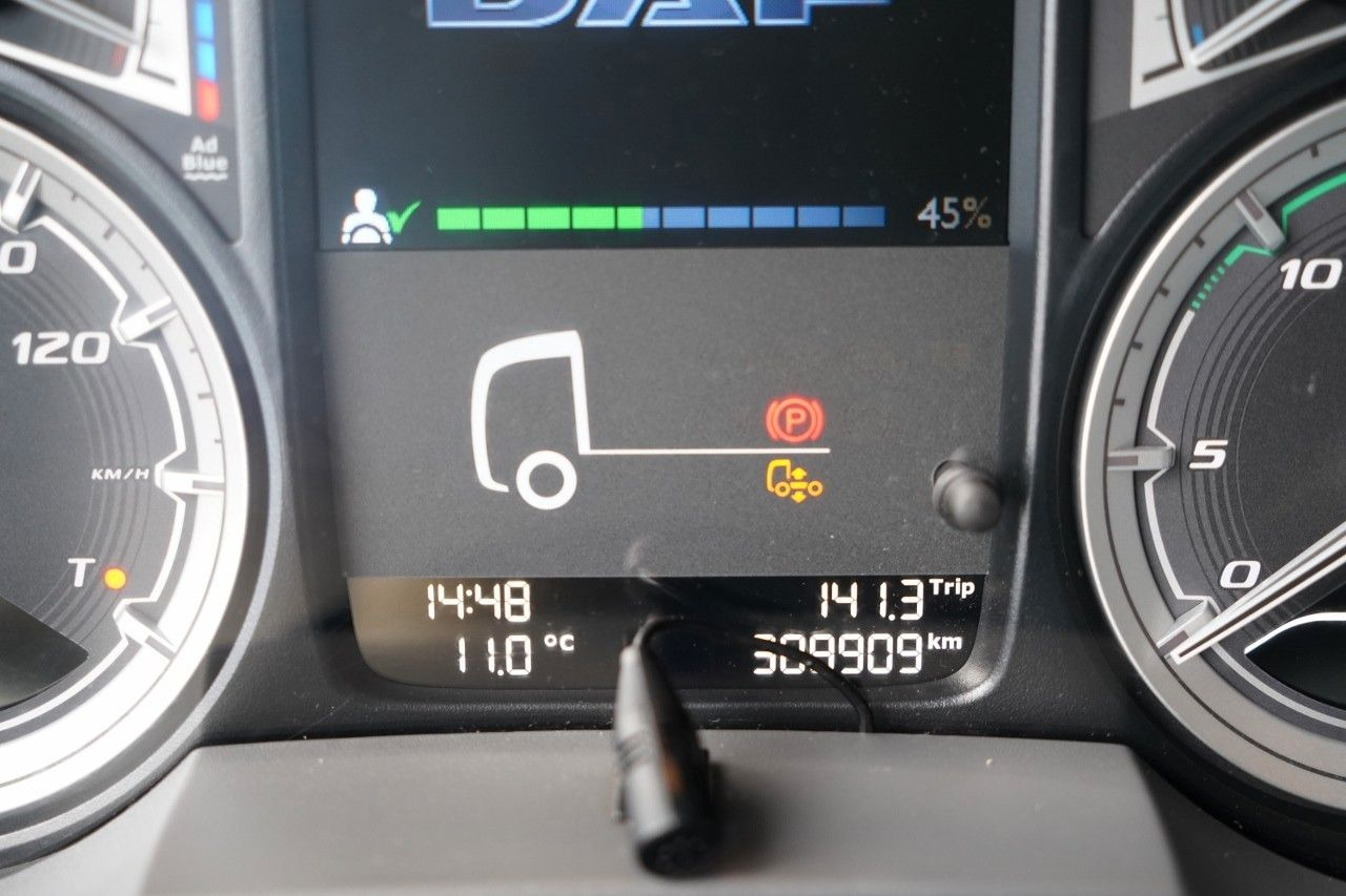 Tegljač DAF XF 480 / SUPER SPACE CAB / 2022 ROK: slika 37 Tegljač DAF XF 480 / SUPER SPACE CAB / 2022 ROK: slika 37