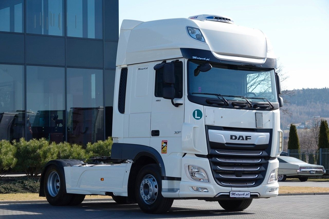 DAF XF 480 / SUPER SPACE CAB / I-PARK COOL / OPONY 1 - Tegljač: slika 2 DAF XF 480 / SUPER SPACE CAB / I-PARK COOL / OPONY 1 - Tegljač: slika 2
