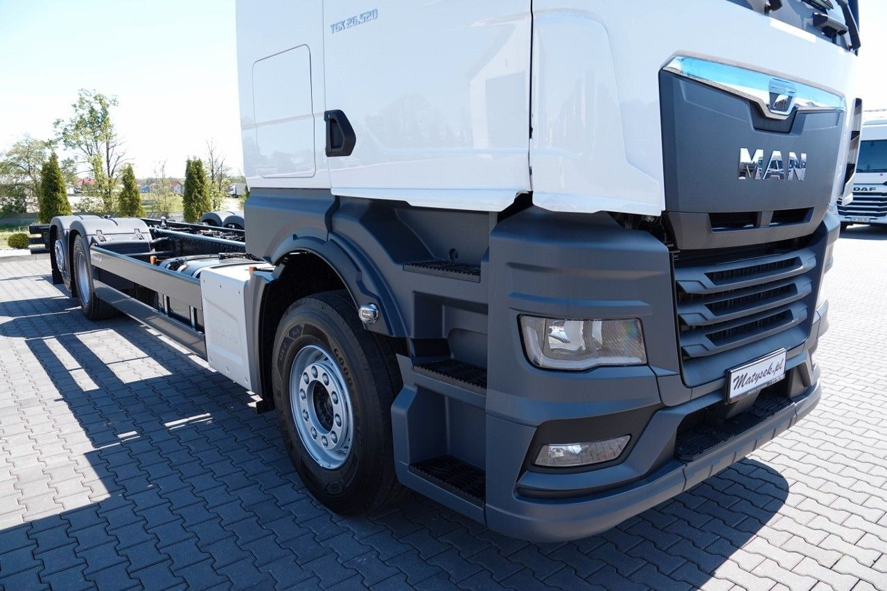MAN TGX 26.520 / 6x2 / RAMA DŁ. 9,1M / OŚ PODNOSZONA - Tegljač: slika 5 MAN TGX 26.520 / 6x2 / RAMA DŁ. 9,1M / OŚ PODNOSZONA - Tegljač: slika 5