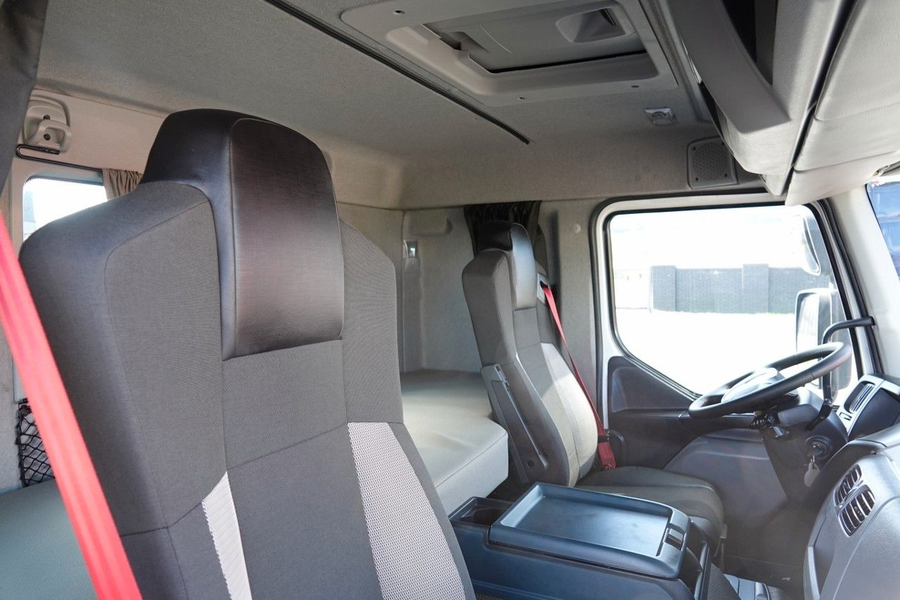 Tegljač Renault C 430 / RETARDER / NISKA KABINA / SPROWADZONY: slika 17
