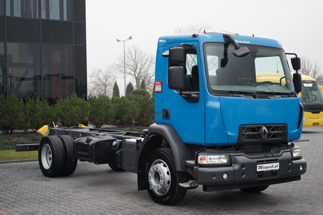 Renault D 240 / RETARDER / RAMA POD ZABUDOWE 6 M / F - Tegljač: slika 1 Renault D 240 / RETARDER / RAMA POD ZABUDOWE 6 M / F - Tegljač: slika 1