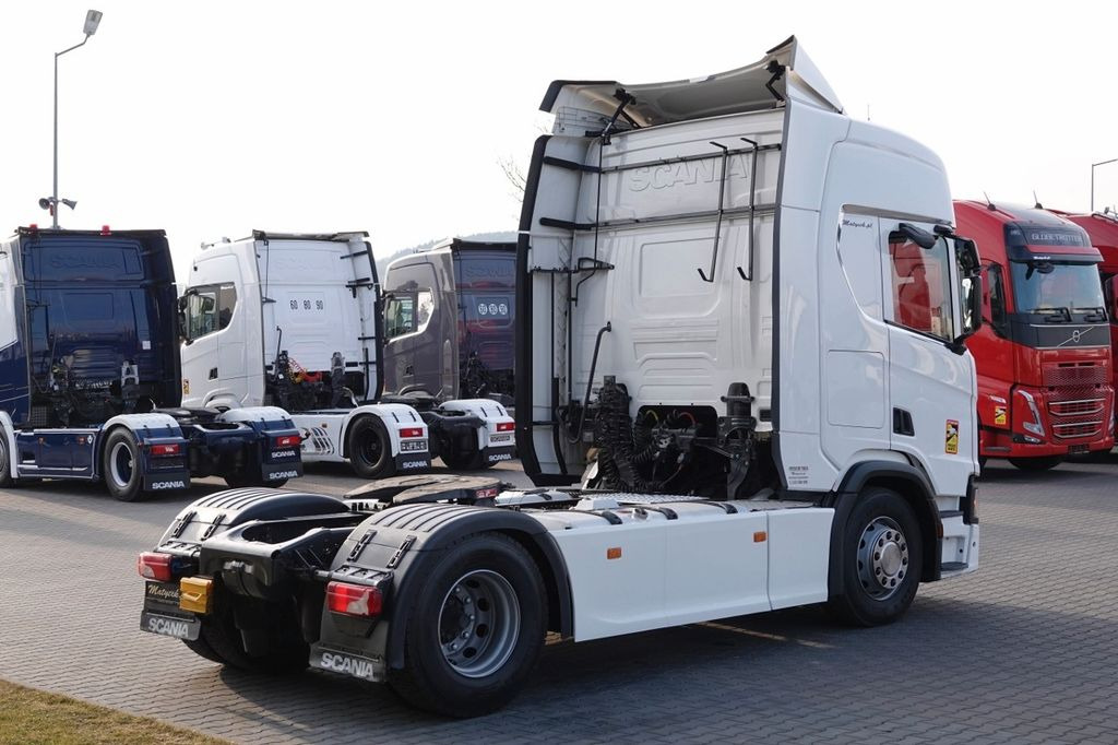 Scania R 450 / RETARDER / FULL AIRMATIC / OPONY 100% Scania R 450 / RETARDER / FULL AIRMATIC / OPONY 100% - Tegljač: slika 5 Scania R 450 / RETARDER / FULL AIRMATIC / OPONY 100% Scania R 450 / RETARDER / FULL AIRMATIC / OPONY 100% - Tegljač: slika 5