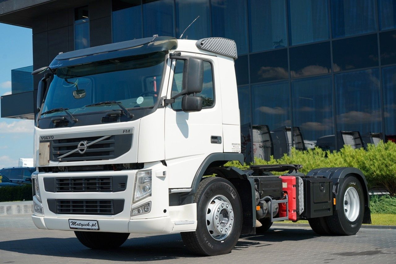 Volvo FM 380 / PEŁNY ADR / NISKA KABINA / DZIENNA KABI - Tegljač: slika 4 Volvo FM 380 / PEŁNY ADR / NISKA KABINA / DZIENNA KABI - Tegljač: slika 4