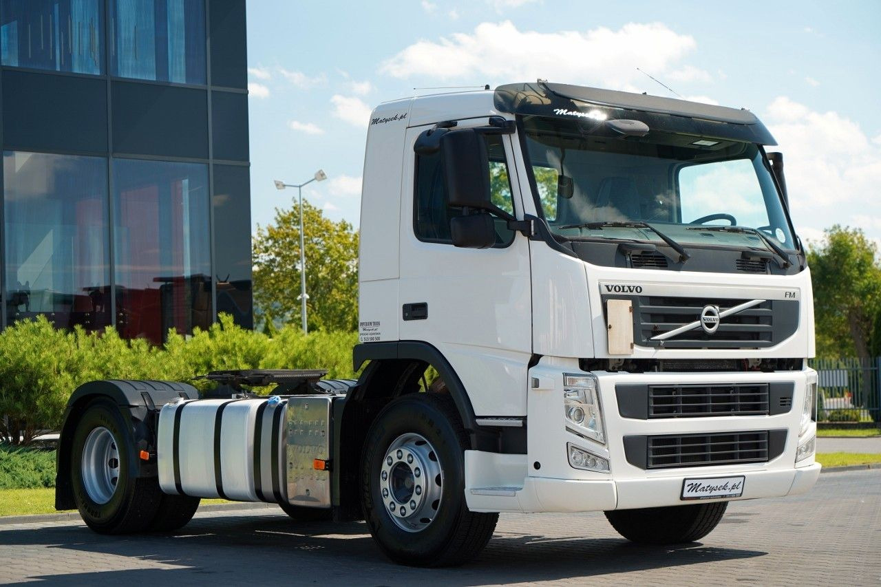Volvo FM 380 / PEŁNY ADR / NISKA KABINA / DZIENNA KABI - Tegljač: slika 1 Volvo FM 380 / PEŁNY ADR / NISKA KABINA / DZIENNA KABI - Tegljač: slika 1