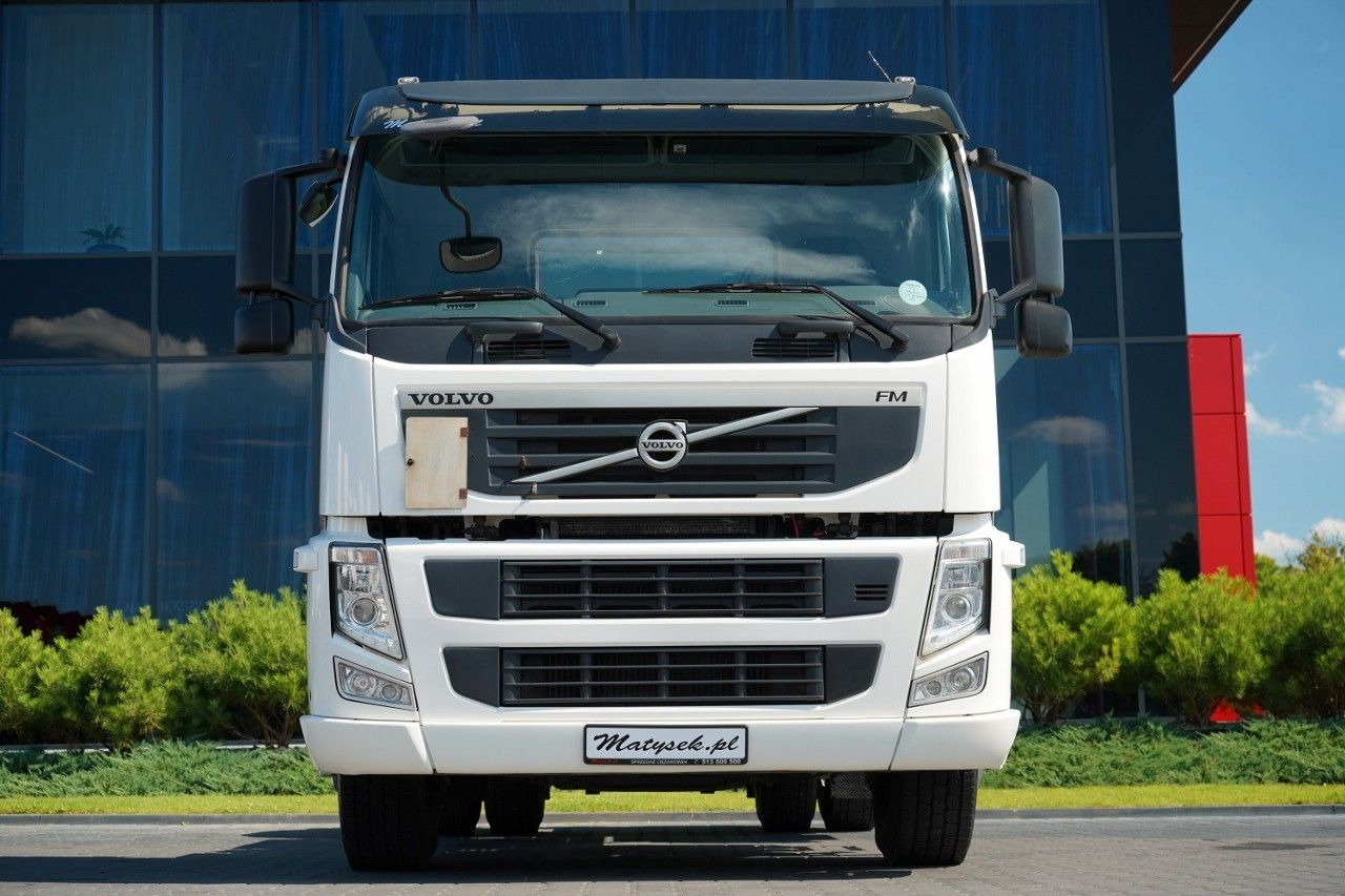 Volvo FM 380 / PEŁNY ADR / NISKA KABINA / DZIENNA KABI - Tegljač: slika 3 Volvo FM 380 / PEŁNY ADR / NISKA KABINA / DZIENNA KABI - Tegljač: slika 3
