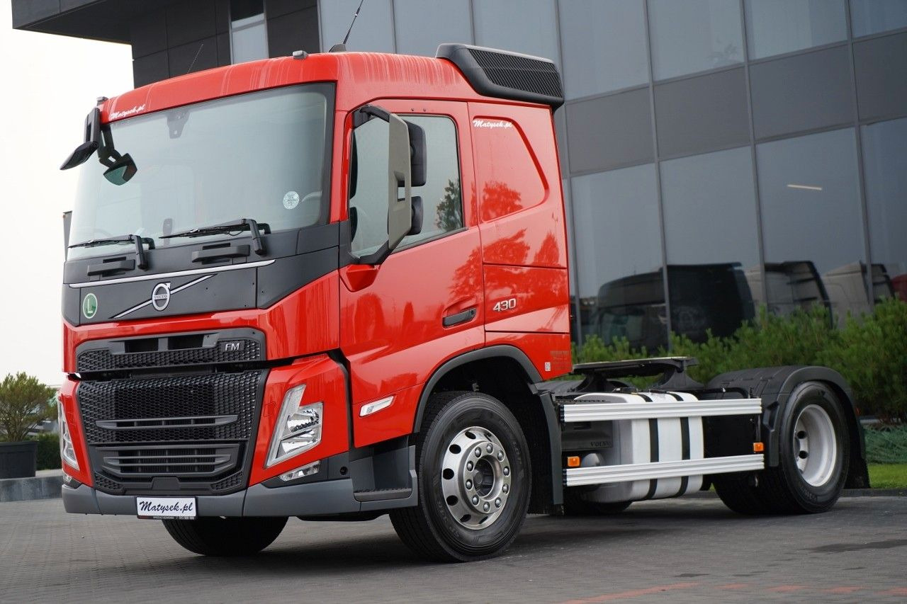 Volvo FM 430 / PEŁNY ADR / WAGA: 6 800 KG / NISKA KABI - Tegljač: slika 1 Volvo FM 430 / PEŁNY ADR / WAGA: 6 800 KG / NISKA KABI - Tegljač: slika 1