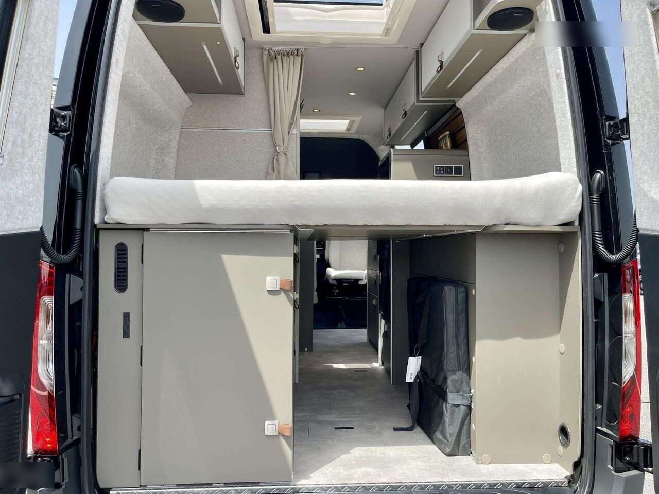 Hymer Grand Canyon S 4x4 - Kamp kombi: slika 4 Hymer Grand Canyon S 4x4 - Kamp kombi: slika 4