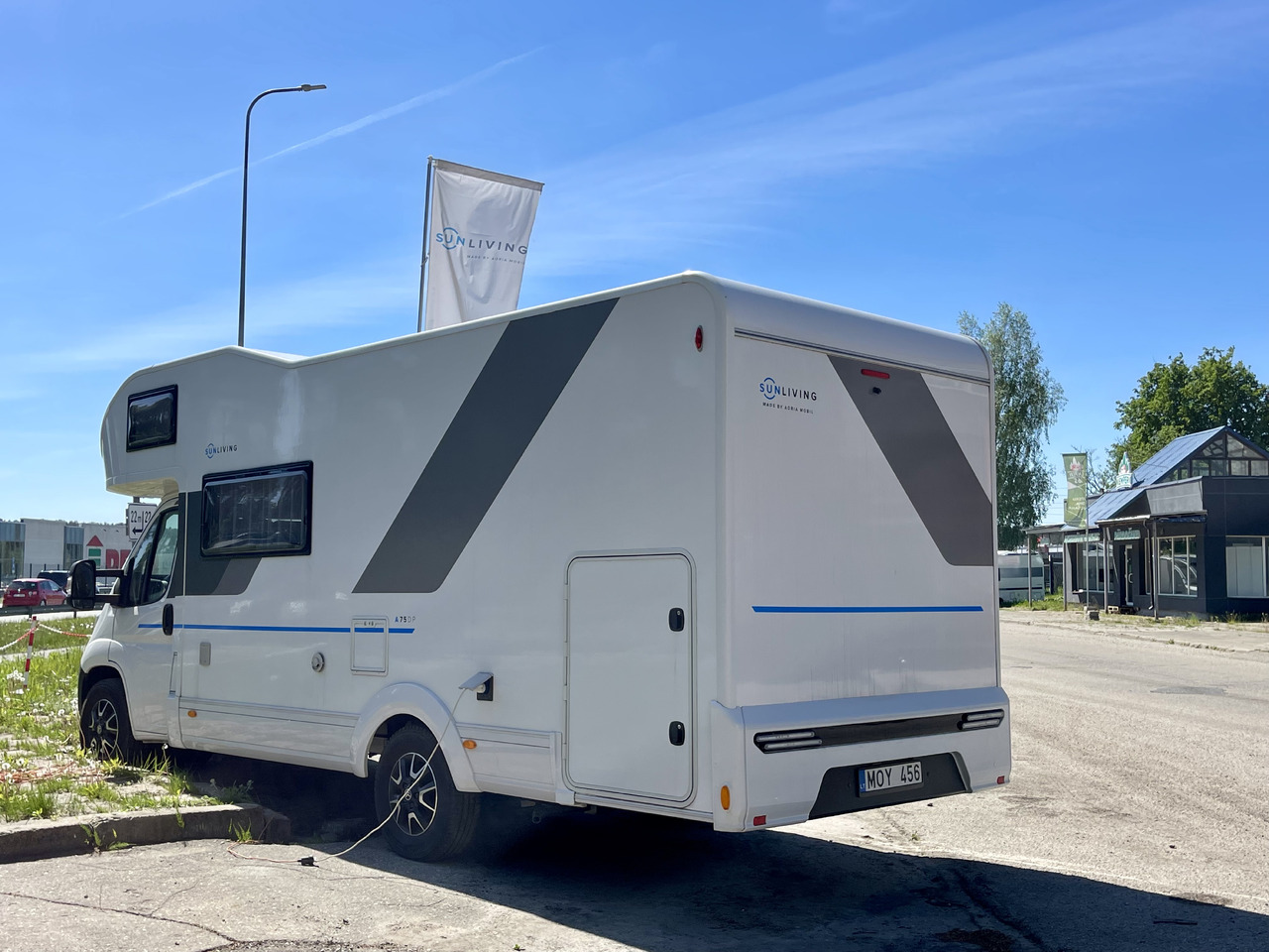SUN LIVING A 75DP - Alkoven kamper: slika 3 SUN LIVING A 75DP - Alkoven kamper: slika 3