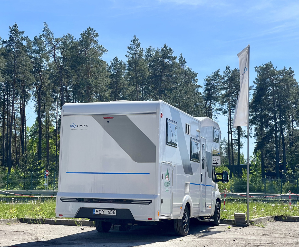 SUN LIVING A 75DP - Alkoven kamper: slika 4 SUN LIVING A 75DP - Alkoven kamper: slika 4