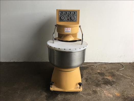 NNP 40L spiral mixer - Pekarska oprema: slika 1 NNP 40L spiral mixer - Pekarska oprema: slika 1
