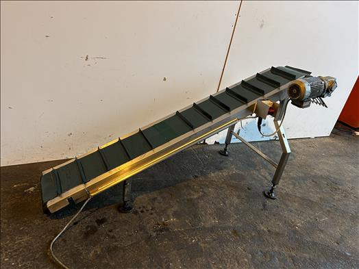 NNP Flighted elevator conveyor - Transporter: slika 2 NNP Flighted elevator conveyor - Transporter: slika 2