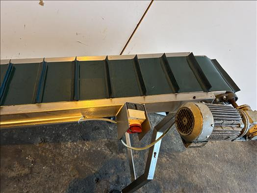 NNP Flighted elevator conveyor - Transporter: slika 4 NNP Flighted elevator conveyor - Transporter: slika 4
