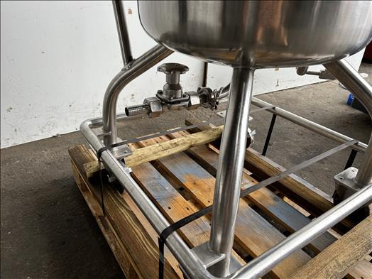 Quinn Holding tank - Oprema za prehrambenu industriju: slika 5 Quinn Holding tank - Oprema za prehrambenu industriju: slika 5