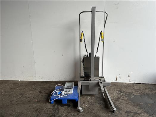 Syspal Multipurpose lifter - Oprema za prehrambenu industriju: slika 1 Syspal Multipurpose lifter - Oprema za prehrambenu industriju: slika 1