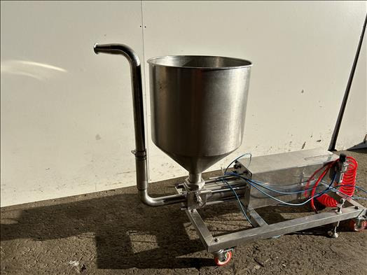 Winyard Midi MKII Depositor - Oprema za prehrambenu industriju: slika 3 Winyard Midi MKII Depositor - Oprema za prehrambenu industriju: slika 3