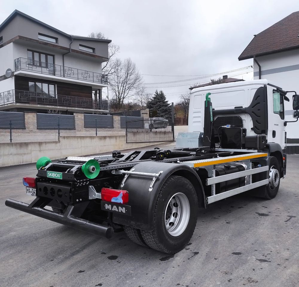 MAN TGM 18.290 - Kamion sa hidrauličnom kukom: slika 3 MAN TGM 18.290 - Kamion sa hidrauličnom kukom: slika 3