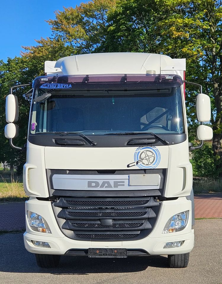 DAF CF370/410/BURTO-FIRANKA/RETARDER/WINDA/OŚ SKRĘTNA-PODNOSZONA/E6/SPROWADZONY/20PALET/BURTO-FIRANKA - Kamion sa ceradom: slika 3 DAF CF370/410/BURTO-FIRANKA/RETARDER/WINDA/OŚ SKRĘTNA-PODNOSZONA/E6/SPROWADZONY/20PALET/BURTO-FIRANKA - Kamion sa ceradom: slika 3