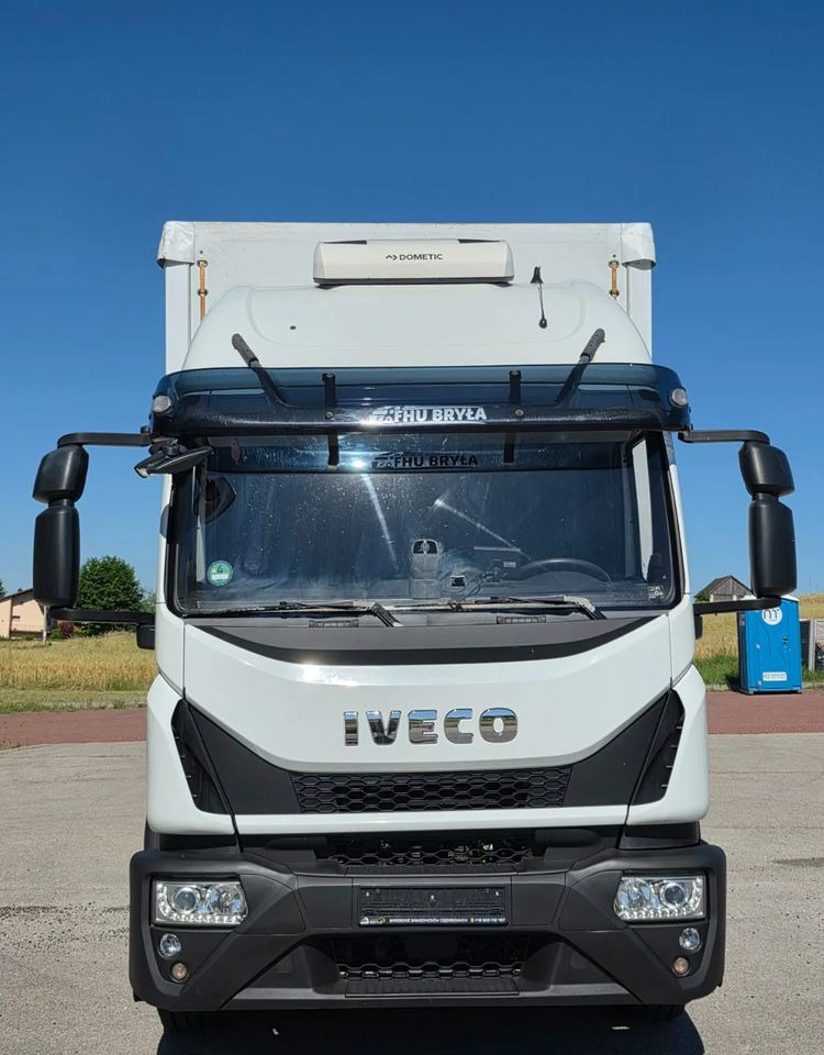 Iveco EUROCARGO 160E320/FIRANKA/WINDA/AUTOMAT/NISKI PRZEBIEG/E6/SPROWADZONY/PIERWSZY WŁAŚCICIEL - Kamion sa ceradom: slika 3 Iveco EUROCARGO 160E320/FIRANKA/WINDA/AUTOMAT/NISKI PRZEBIEG/E6/SPROWADZONY/PIERWSZY WŁAŚCICIEL - Kamion sa ceradom: slika 3