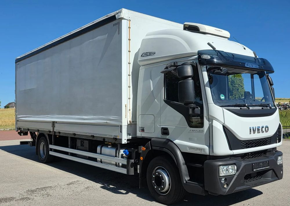 Iveco EUROCARGO 160E320/FIRANKA/WINDA/AUTOMAT/NISKI PRZEBIEG/E6/SPROWADZONY/PIERWSZY WŁAŚCICIEL - Kamion sa ceradom: slika 2 Iveco EUROCARGO 160E320/FIRANKA/WINDA/AUTOMAT/NISKI PRZEBIEG/E6/SPROWADZONY/PIERWSZY WŁAŚCICIEL - Kamion sa ceradom: slika 2