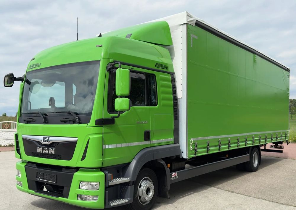 MAN TGL12.250/E6/20PALET/10.2018/SERWISOWANY/NISKI PRZEBIEG/WINDA/FIRANKA//JAK NOWY/SERWISOWANY - Kamion sa ceradom: slika 2 MAN TGL12.250/E6/20PALET/10.2018/SERWISOWANY/NISKI PRZEBIEG/WINDA/FIRANKA//JAK NOWY/SERWISOWANY - Kamion sa ceradom: slika 2