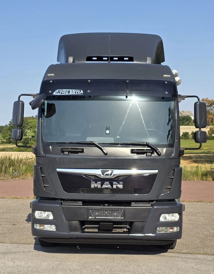 MAN TGM 15.290 / RAMA DO ZABUDOWY / AUTOMAT / SPROWADZONY / E6 / LIFT / ROZSTAW OSI 5.5M / LAWETA / POMOC DROGOWA / STAN BARDZO DOBRY/ - Kamion sa golom šasijom i zatvorenom kabinom: slika 5 MAN TGM 15.290 / RAMA DO ZABUDOWY / AUTOMAT / SPROWADZONY / E6 / LIFT / ROZSTAW OSI 5.5M / LAWETA / POMOC DROGOWA / STAN BARDZO DOBRY/ - Kamion sa golom šasijom i zatvorenom kabinom: slika 5