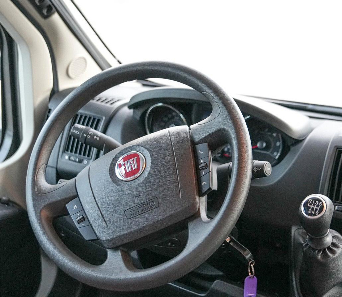 Knaus LIVE TRAVELLER 600 - Alkoven kamper: slika 4 Knaus LIVE TRAVELLER 600 - Alkoven kamper: slika 4