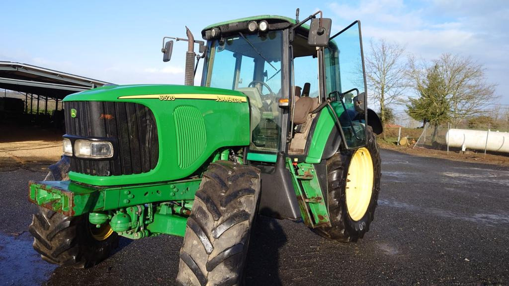 JOHN DEERE 6520 - Poljoprivredna mašina: slika 2 JOHN DEERE 6520 - Poljoprivredna mašina: slika 2