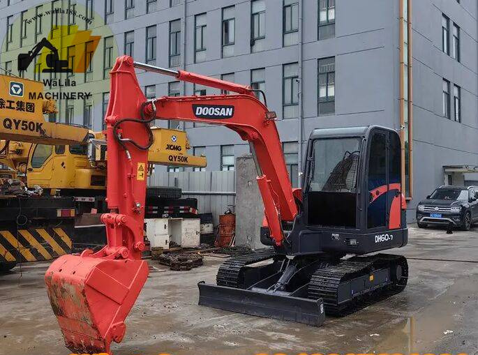 Doosan DH 60-7 - Mini bager: slika 1 Doosan DH 60-7 - Mini bager: slika 1