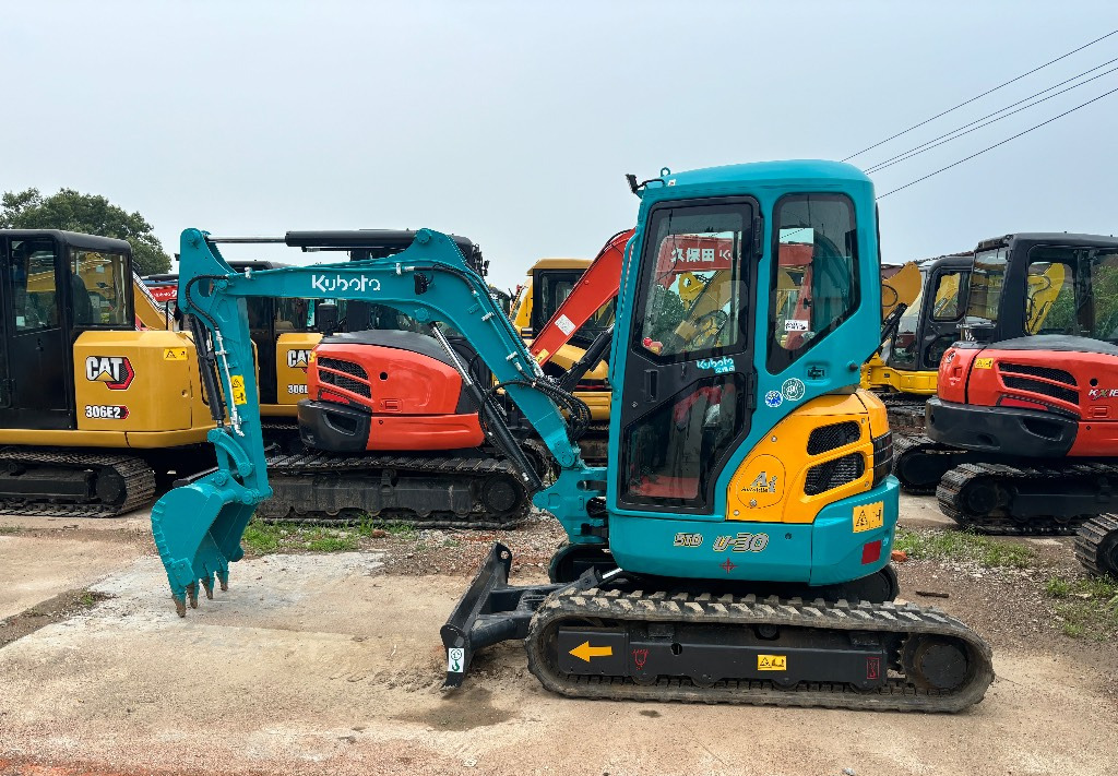 KUBOTA U30 - Mini bager: slika 1 KUBOTA U30 - Mini bager: slika 1