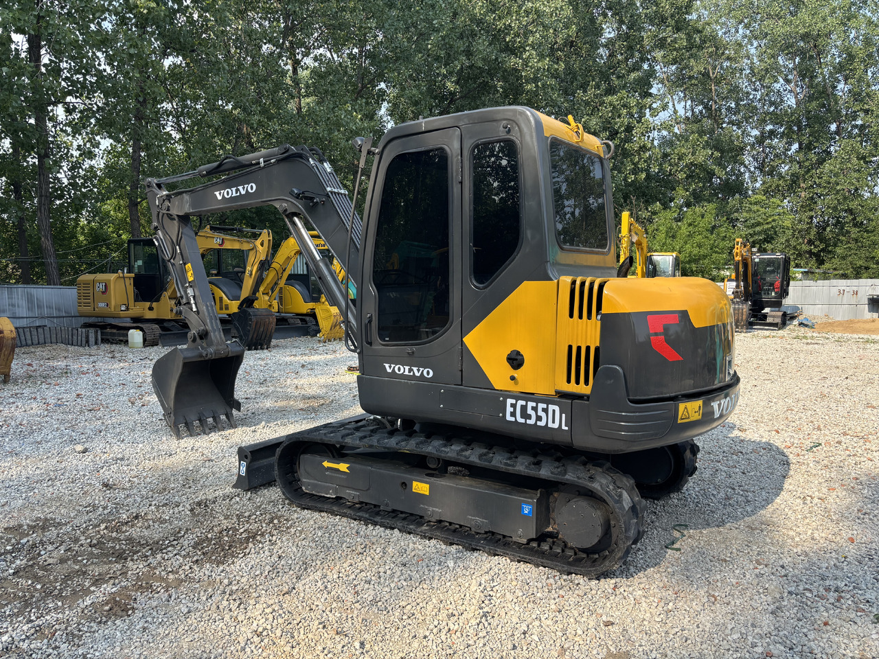 Volvo EC55D Rubber track - Mini bager: slika 1 Volvo EC55D Rubber track - Mini bager: slika 1