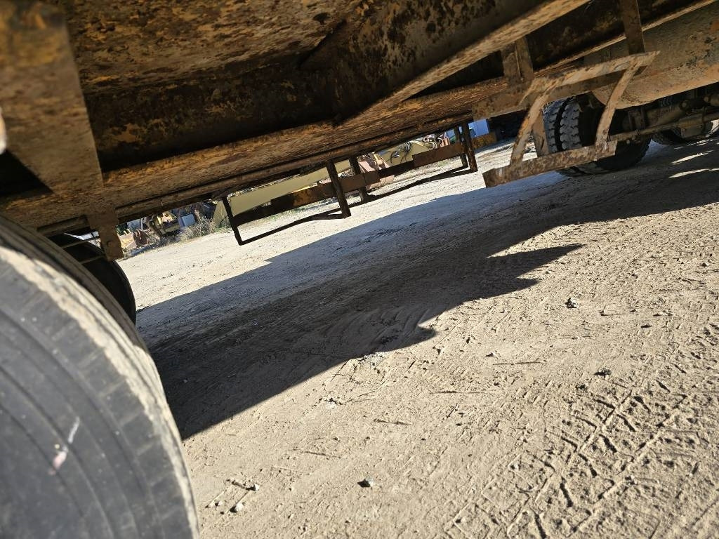 Bertoja 3 - Niska poluprikolica za prevoz: slika 4 Bertoja 3 - Niska poluprikolica za prevoz: slika 4