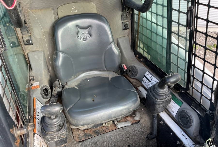 Bobcat A 220 - Mini utovarivač: slika 5 Bobcat A 220 - Mini utovarivač: slika 5