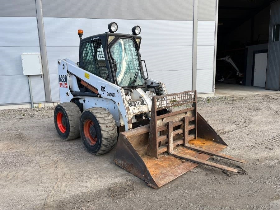 Bobcat A 220 - Mini utovarivač: slika 2 Bobcat A 220 - Mini utovarivač: slika 2