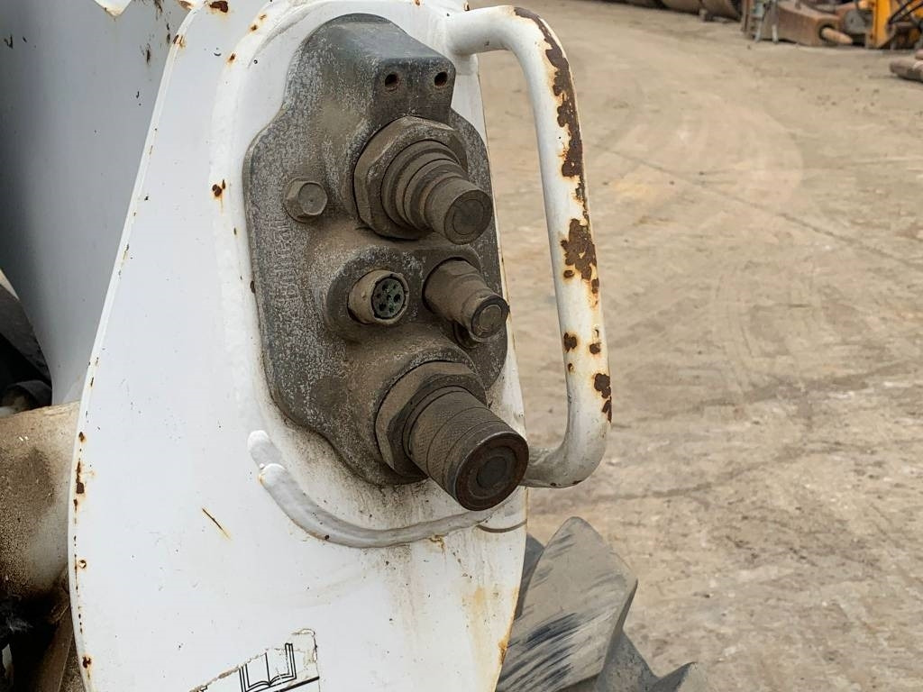 Bobcat S 740 - Mini utovarivač: slika 5 Bobcat S 740 - Mini utovarivač: slika 5