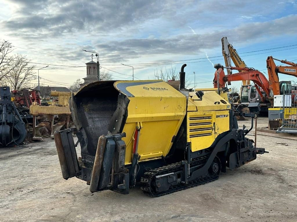 Bomag BF 223 C - Asfaltni finišer: slika 1 Bomag BF 223 C - Asfaltni finišer: slika 1