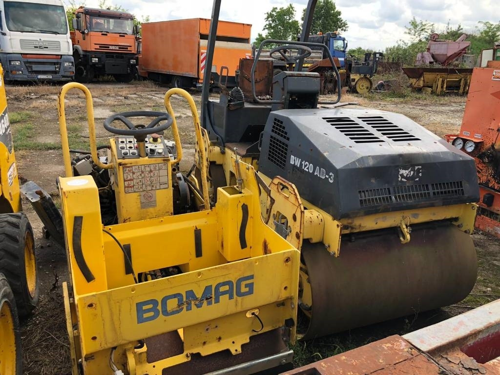 Bomag BW 135 AD FOR PARTS - Valjak: slika 2 Bomag BW 135 AD FOR PARTS - Valjak: slika 2