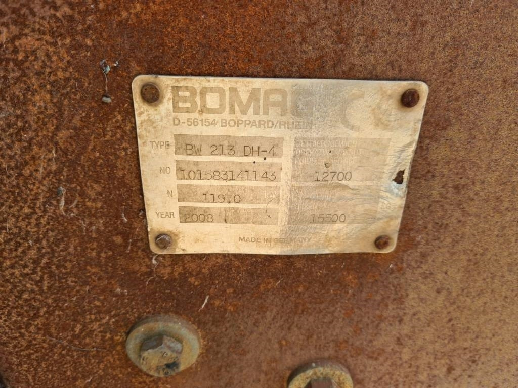 Bomag BW 213 D H-4 FOR PARTS - Kompaktor: slika 4 Bomag BW 213 D H-4 FOR PARTS - Kompaktor: slika 4
